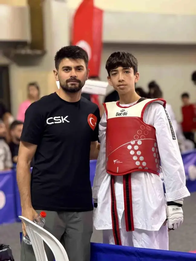 Niğde'li Ömer Kaan Ulusoy Taekwondo'da Türkiye Birincisi Oldu