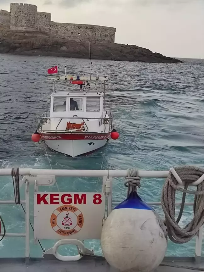 Sarıyer Türkeli Feneri Açıklarında Arızalanan Tekne Kurtarıldı