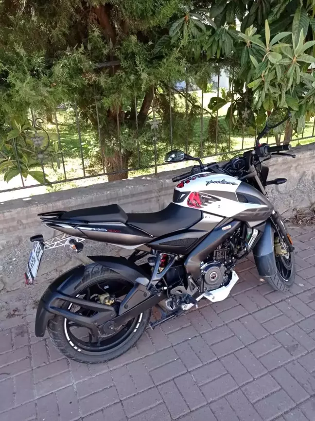 Park halindeki motosiklet çalındı