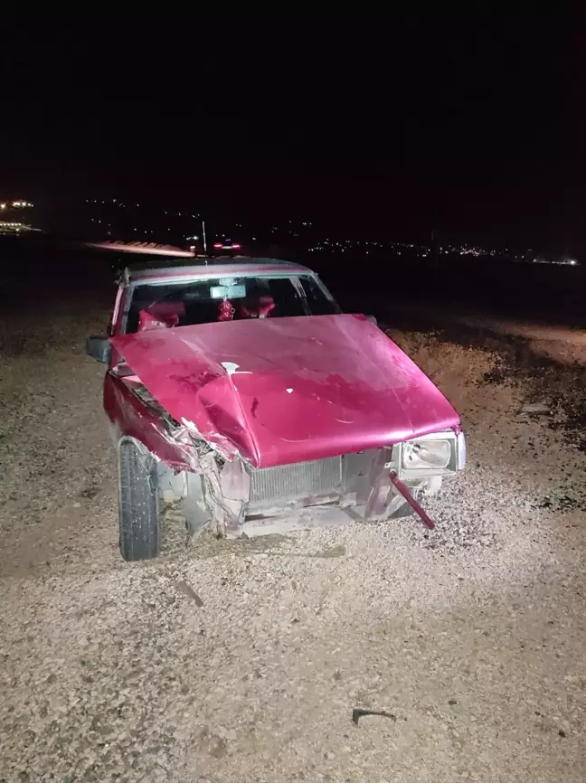 Hatay'da otomobilin şarampole devrilmesi sonucu 2 kişi yaralandı