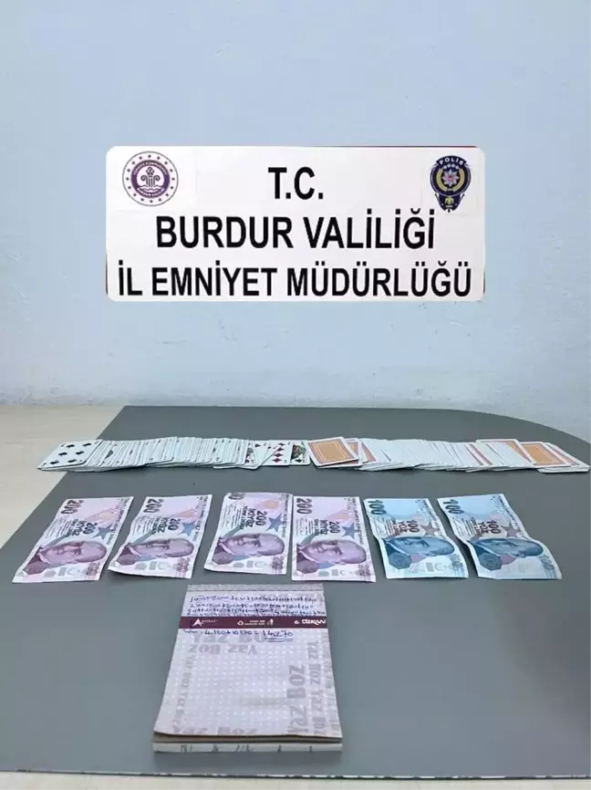 Burdur Karamanlı'da Kumar Operasyonu: 1.000 TL Ele Geçirildi