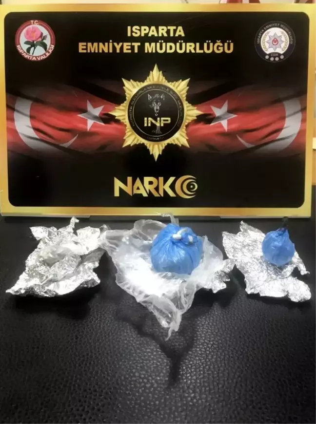 Uyuşturucu tacirleri narkotik köpeği Athena'dan kaçamadı