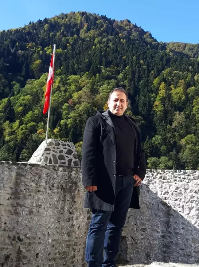 Muhtar Ağacın Altında Kalarak Hayatını Kaybetti