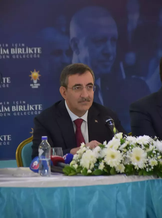 Cevdet Yılmaz: İzmir Körfezi Kirliliğine Çözüm İçin Ciddi Yatırımlar Gerekiyor