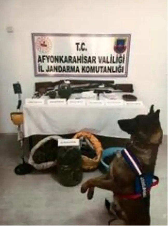 Son dakika 3. sayfa: Uyuşturucu baskını yapılan evden tarihi eser de çıktı