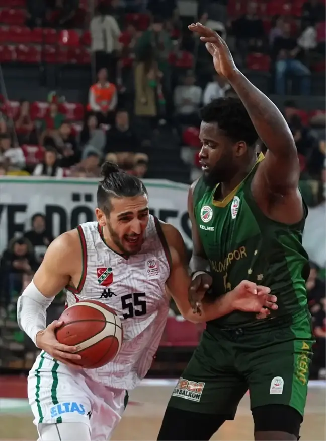 Karşıyaka, Yalovaspor Basketbol'u Farklı Geçti