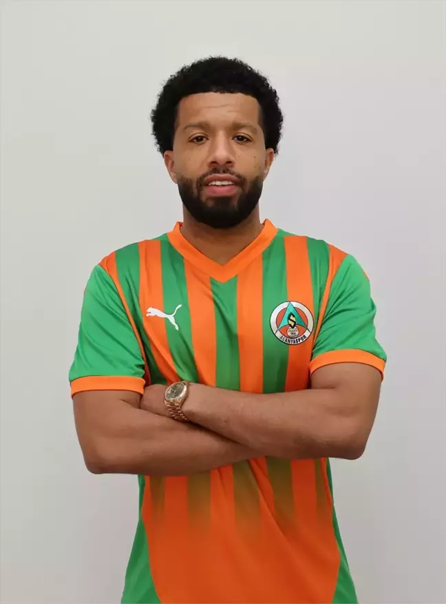 Corendon Alanyaspor, Tonny Vilhena ile Sözleşme İmzaladı