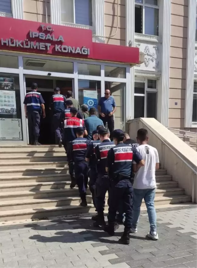 Edirne'de Yunanistan'a kaçmaya çalışan terör şüphelileri yakalandı