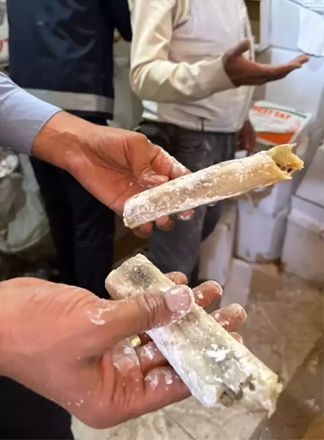 Şanlıurfa'da 2 Ton Küflenmiş Lokum Ele Geçirildi