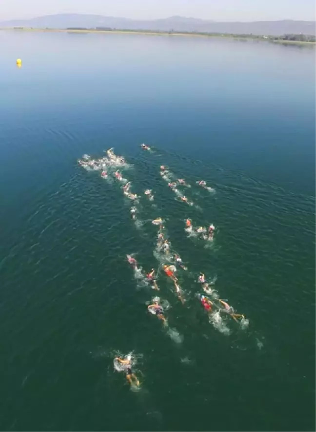 İznik Triatlon Yarışları'na Büyük İlgi