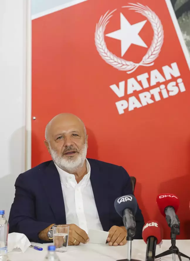 İş insanı Ethem Sancak, Vatan Partisi'ne katıldı