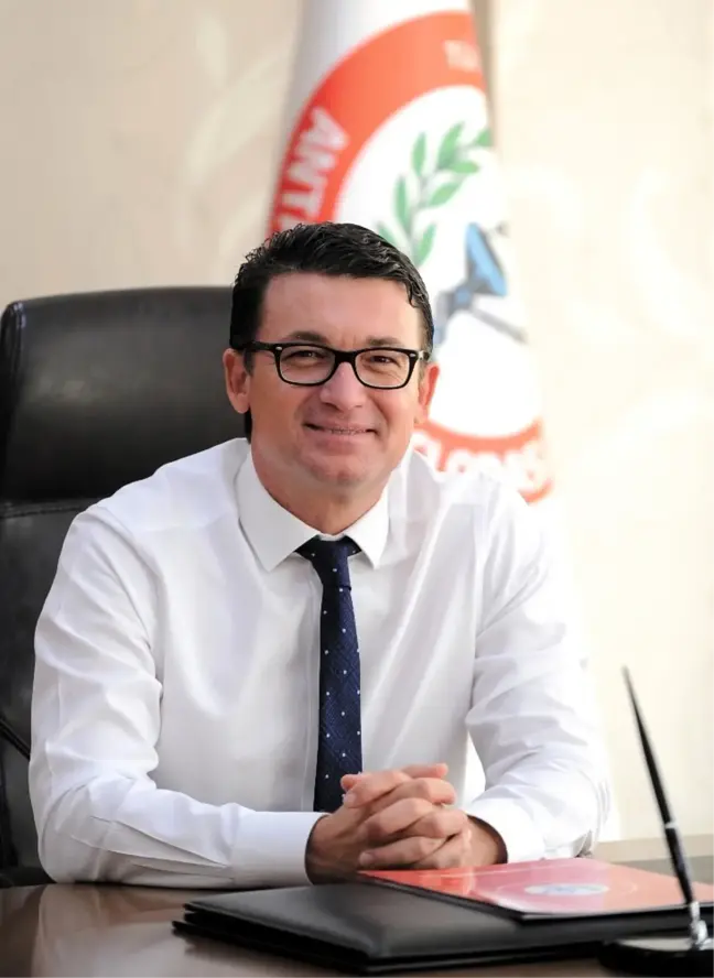 Eczacılar Akkuş ile Yola Devam Dedi