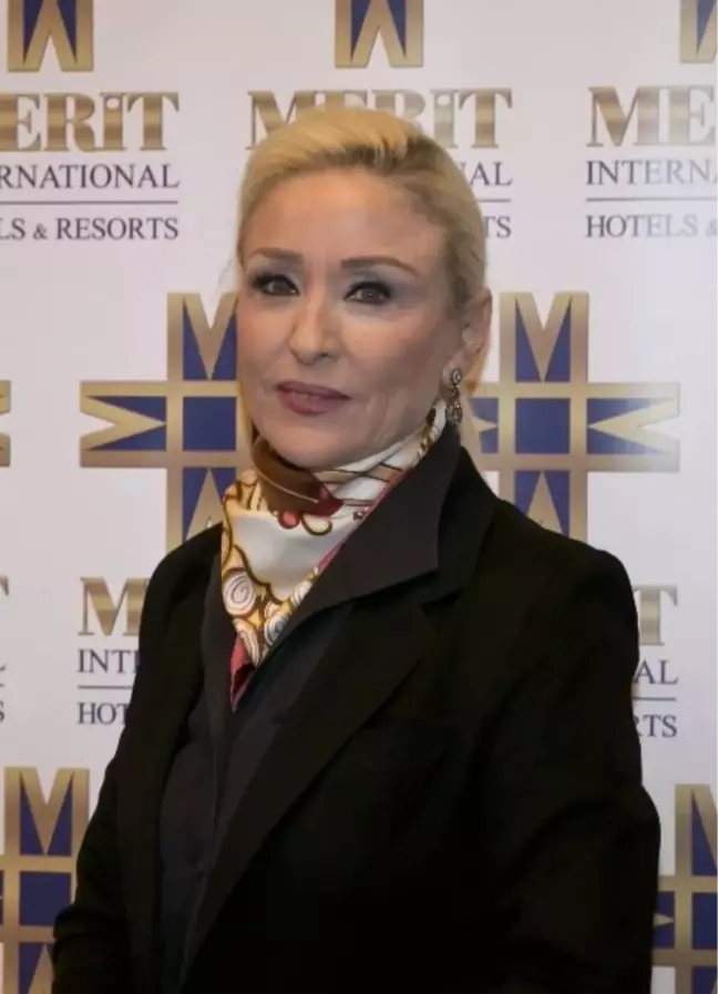 Merit Internatıonal ve Dilek Hanif'den Anlamlı Defile