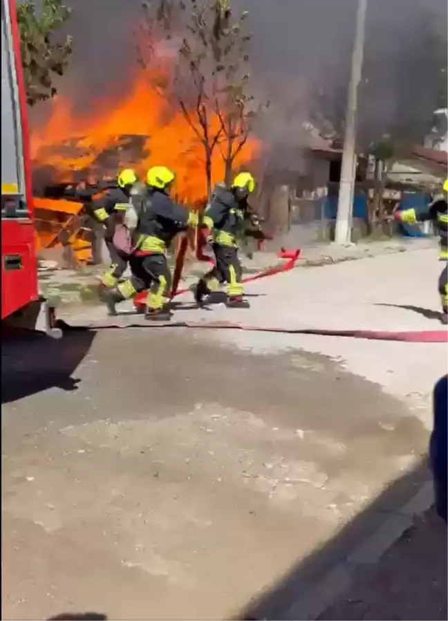 Bolu'da Yabancı Uyruklu Kişilerin Yaşadığı Evde Yangın