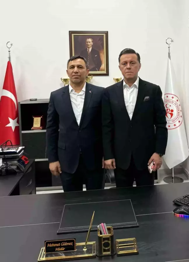 İdris Nebi Hatipoğlu'ndan Beylikova Gençlik ve Spor Müdürlüğü'ne Ziyaret