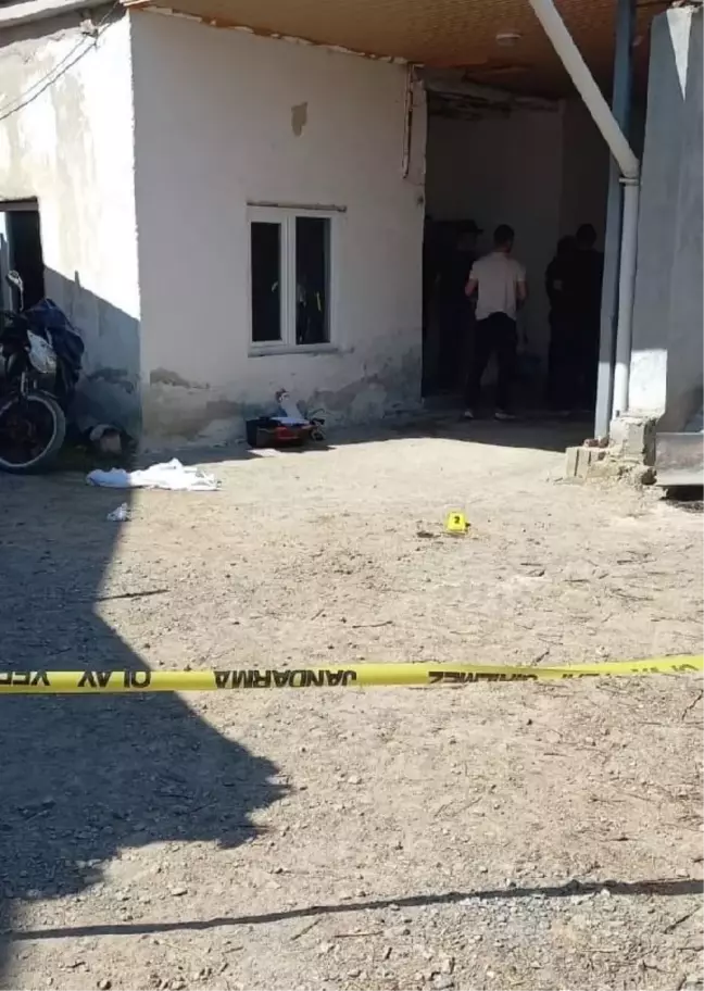 Kardeş Kavgası Kanlı Bitti: Bir Kişi Hayatını Kaybetti