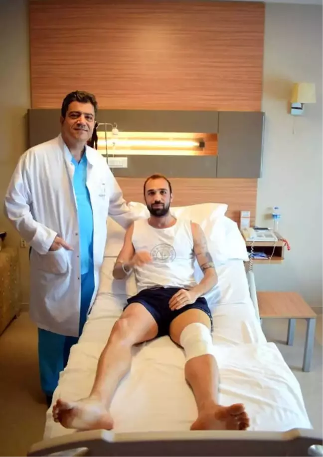 Çaykur Rizesporlu Futbolcu Ümit Kurt Acıbadem Kayseri Hastanesi'nde Ameliyat Oldu
