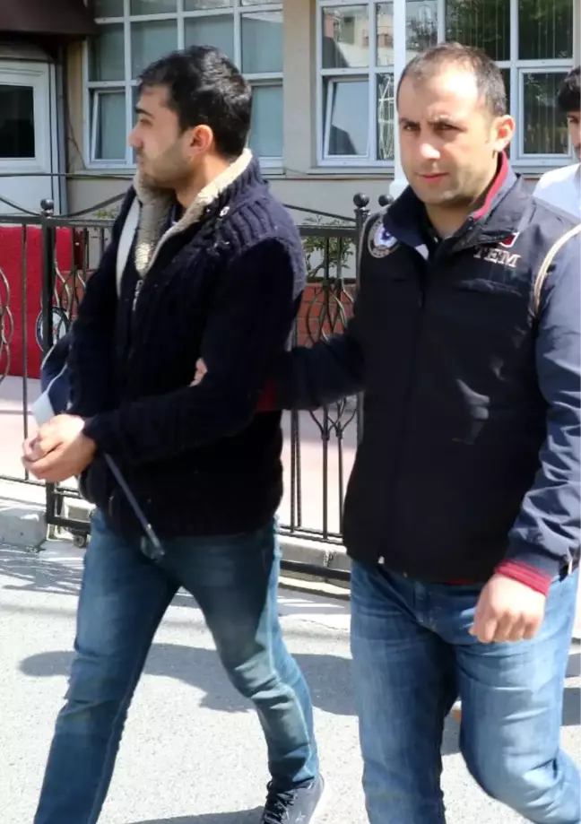 Samsun'da Fetö'den Gözaltına Alınan Astsubay Adliyede