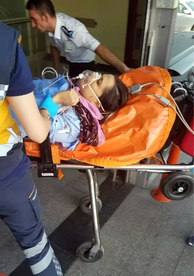 Boşandığı Eşini Tabancayla Vurup, 4'üncü Kattan Atladı