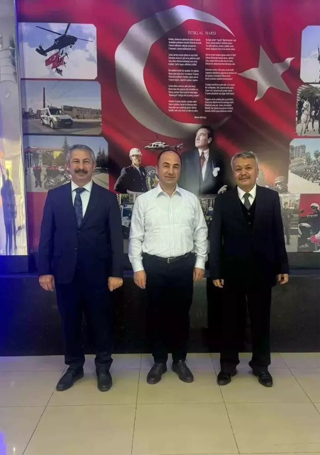 Eskişehir İl Emniyet Müdürlüğü'nde Eski Müdürlere Ziyaret