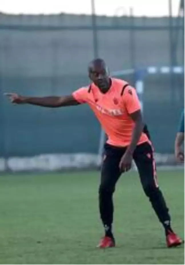 Eddie Newton Trabzonspor'da hayal kırıklığı yaşattı