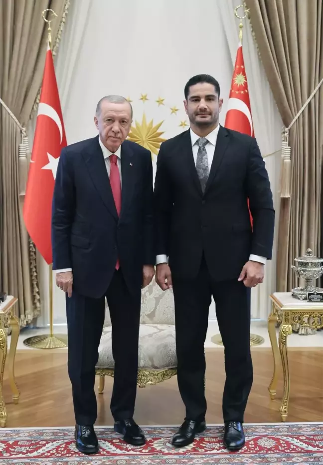 Cumhurbaşkanı Erdoğan, Taha Akgül'ü Kabül Etti