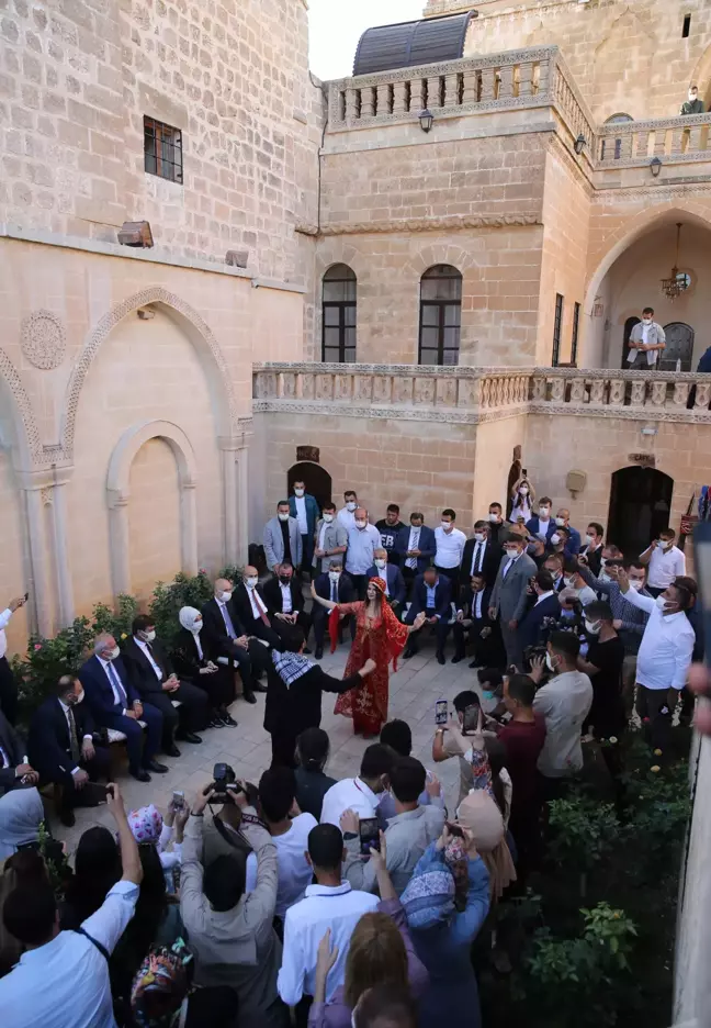 Son dakika haberleri! Ulaştırma ve Altyapı Bakanı Karaismailoğlu, Midyat'ta ziyaretlerde bulundu