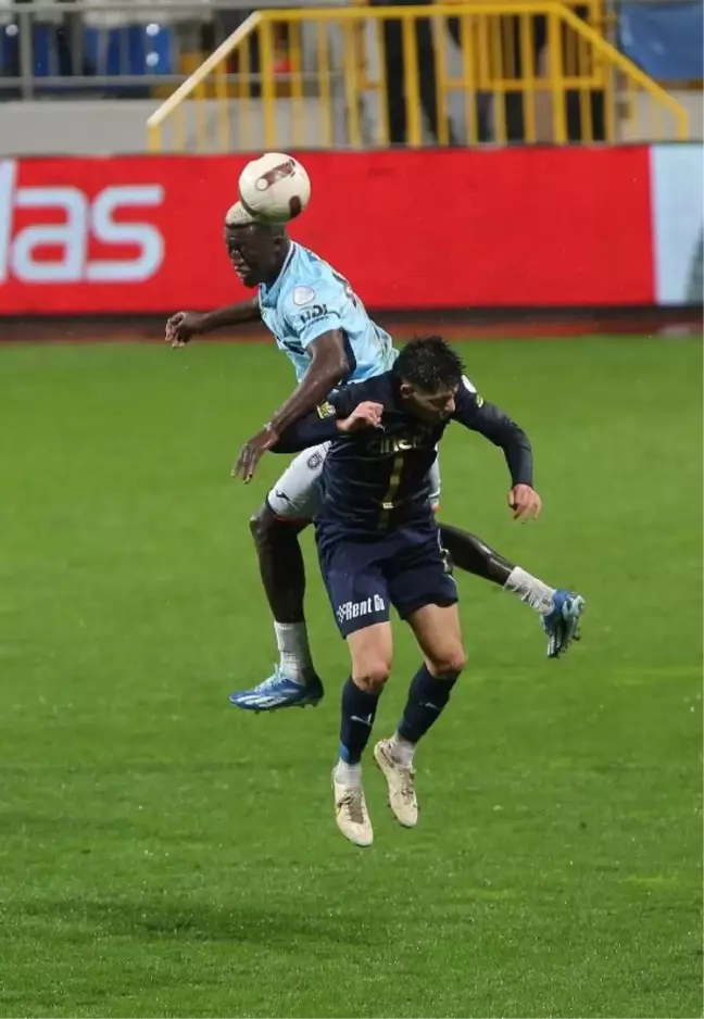 Başakşehir FK, deplasmanda Kasımpaşa'yı 3-0 mağlup etti