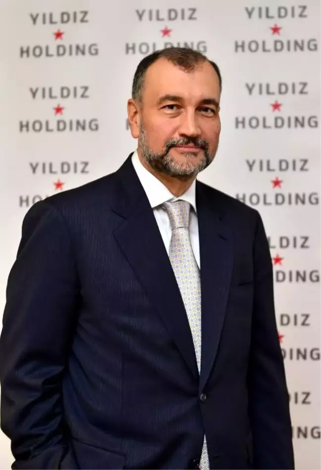 Yıldız Holding Yönetim Kurulu Başkanı Murat Ülker görevini Ali Ülker'e devretti.