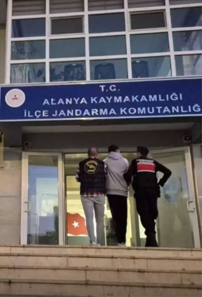 Antalya'da 299 Suçlu Yakalandı