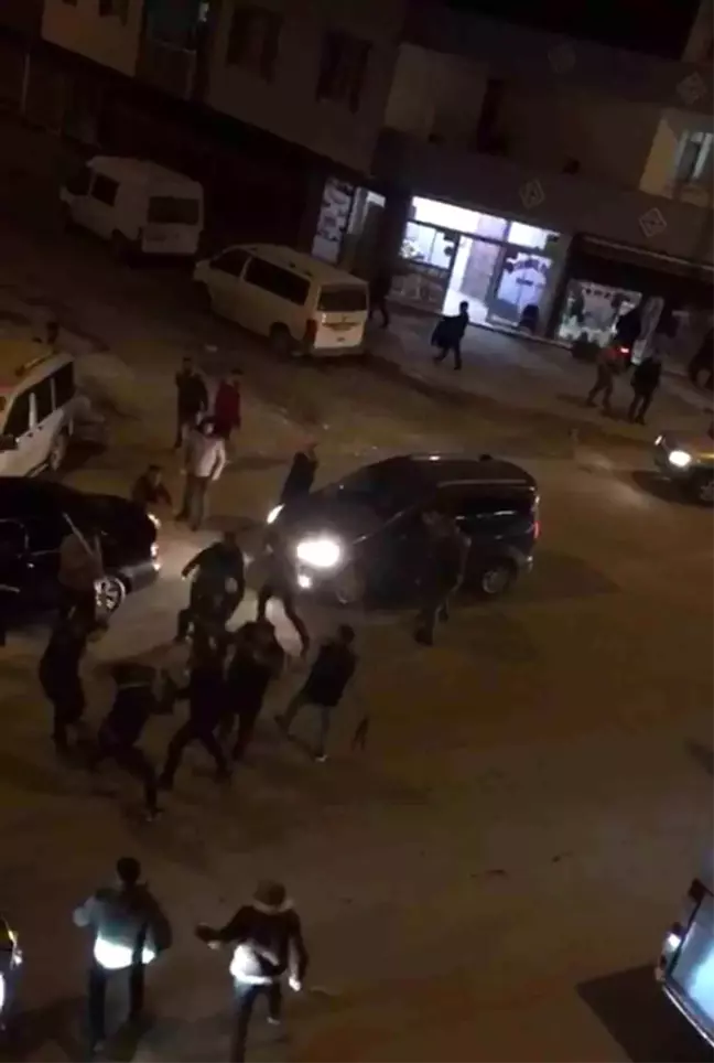 Iğdır'da Husumetli İki Grup Arasında Meydan Muharebesi Gibi Kavga