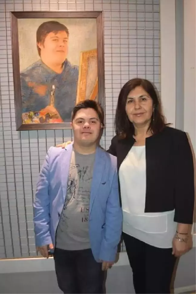 Down Sendromlu Gençler, Dünyaca Ünlü Tablolara Hayat Verdi