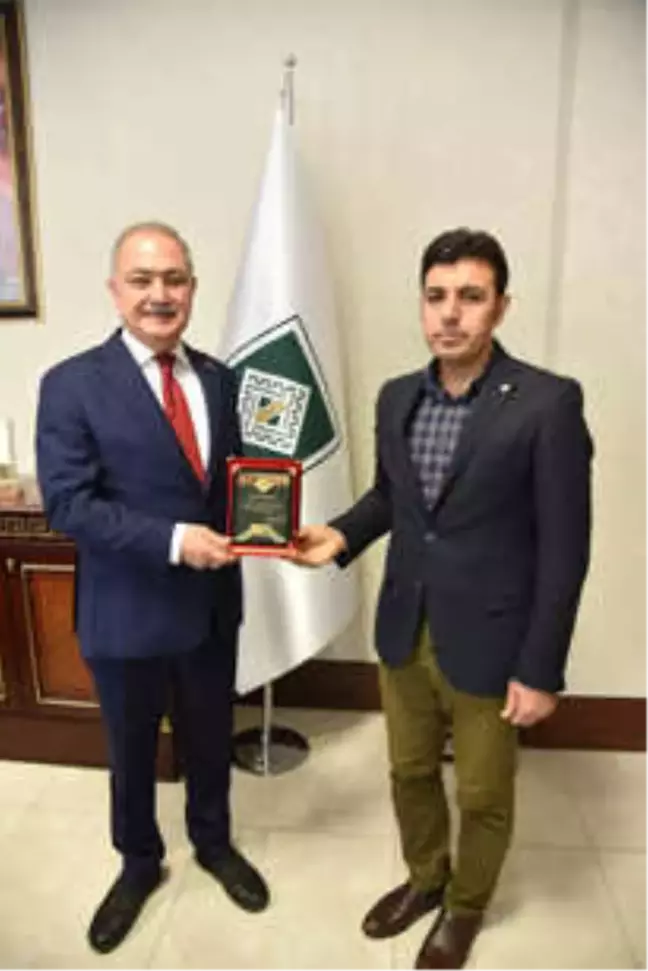 En Çok Atık Pil Toplayan Okullar Ödüllendirildi