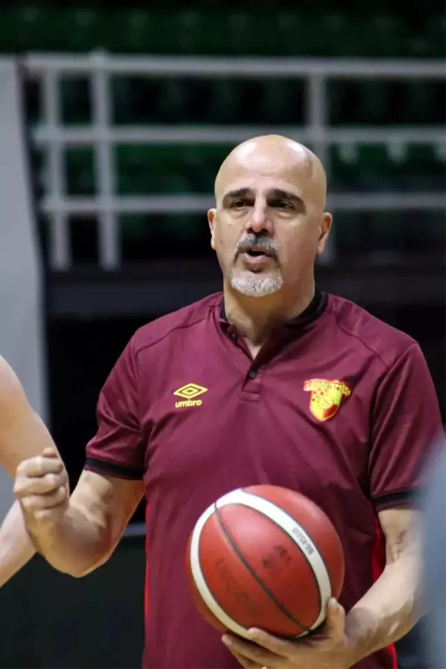 Göztepe Basketbol Rüçhan Tamsöz ile Anlaştı