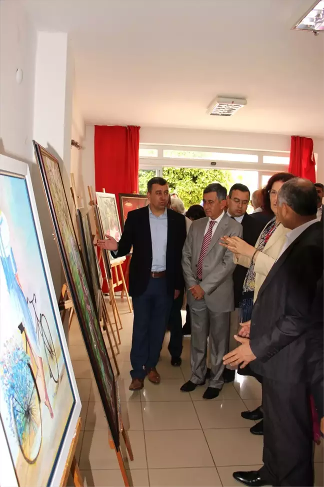 Kumluca'da Resim Sergisi Açıldı