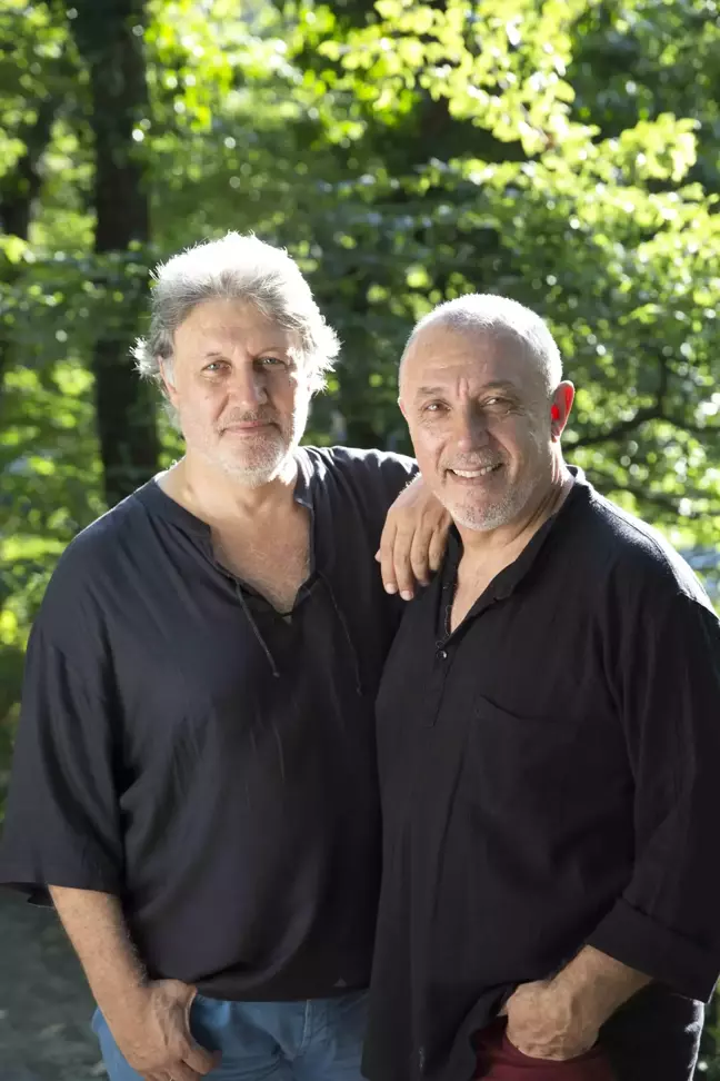 Bodrum Pier'de 'Grup Gündoğarken' ile Müzik Ziyafeti