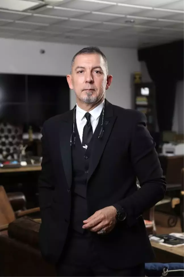 Serhat Akpınar'dan 15 Temmuz Darbe Girişimi'ni Kınama Mesajı