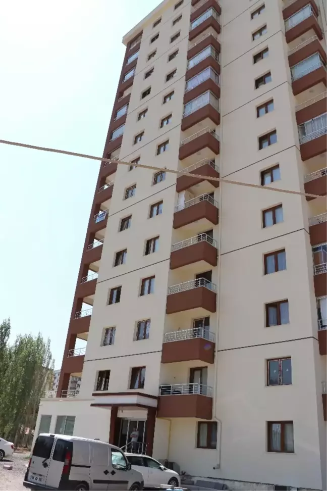 Fetö'cü Emniyet Müdürü Binaya Gelenleri Diyafon Sisteminden Kontrol Ediyormuş