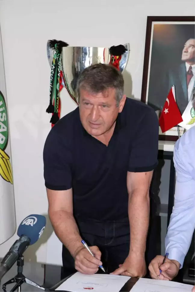 Akhisarspor'da Safet Susic Dönemi Başladı