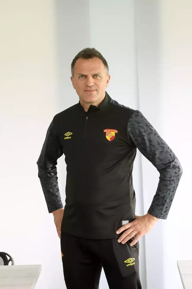 Göztepe, Stjepan Tomas'la sezon sonuna kadar sözleşme imzaladı