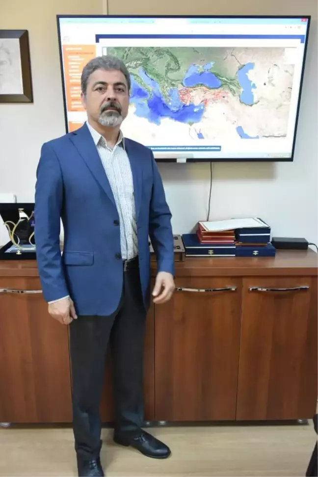 'Çeşme ve Sakız'a uzanan fayların üretebileceği en büyük deprem 6.5 ile 7.3 arasında'