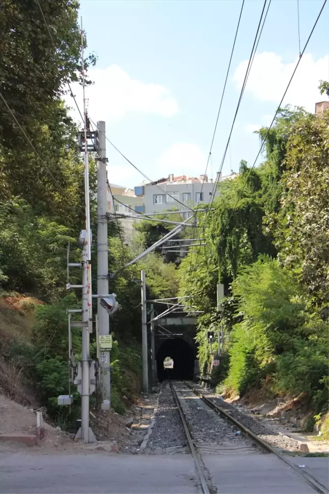 Bandırma'daki tarihi tren tüneli yüzyıldır hizmet veriyor