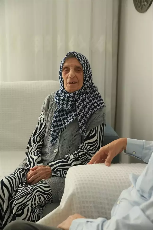 101 Yaşındaki Nuriye Nine, Yıllara Meydan Okuyor