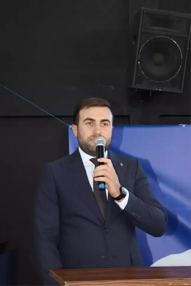 Suat Dirhemci, AK Parti Söğütlü İlçe Başkanlığına Yeniden Seçildi