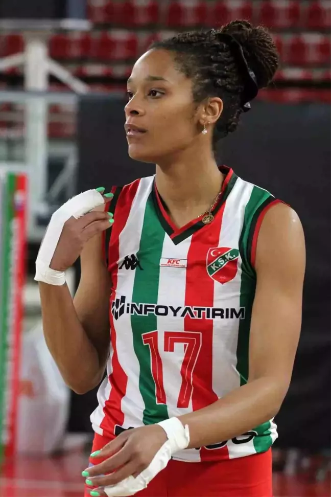 Karşıyaka Voleybol, Liset Herrera Blanco ile Yollarını Ayırdı