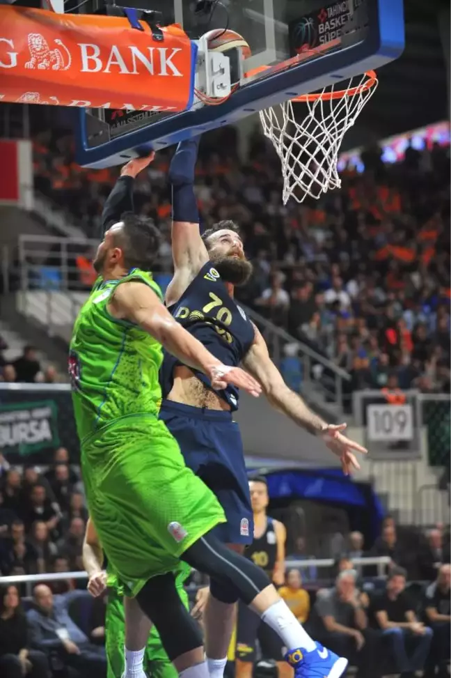 Tofaş-Fenerbahçe Doğuş: 71-88