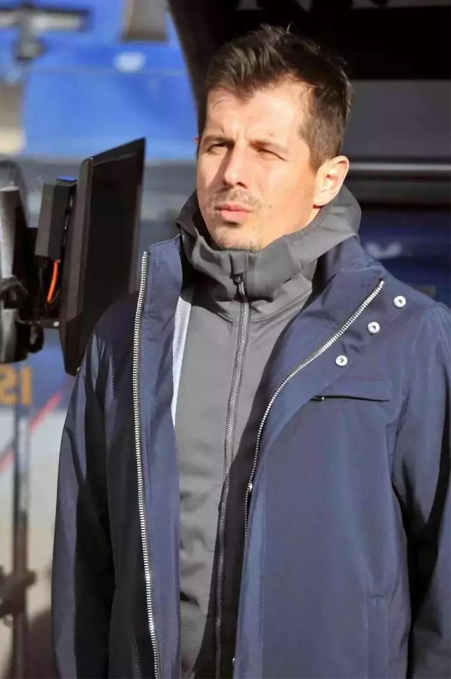 Emre Belözoğlu'ndan 4 değişiklik