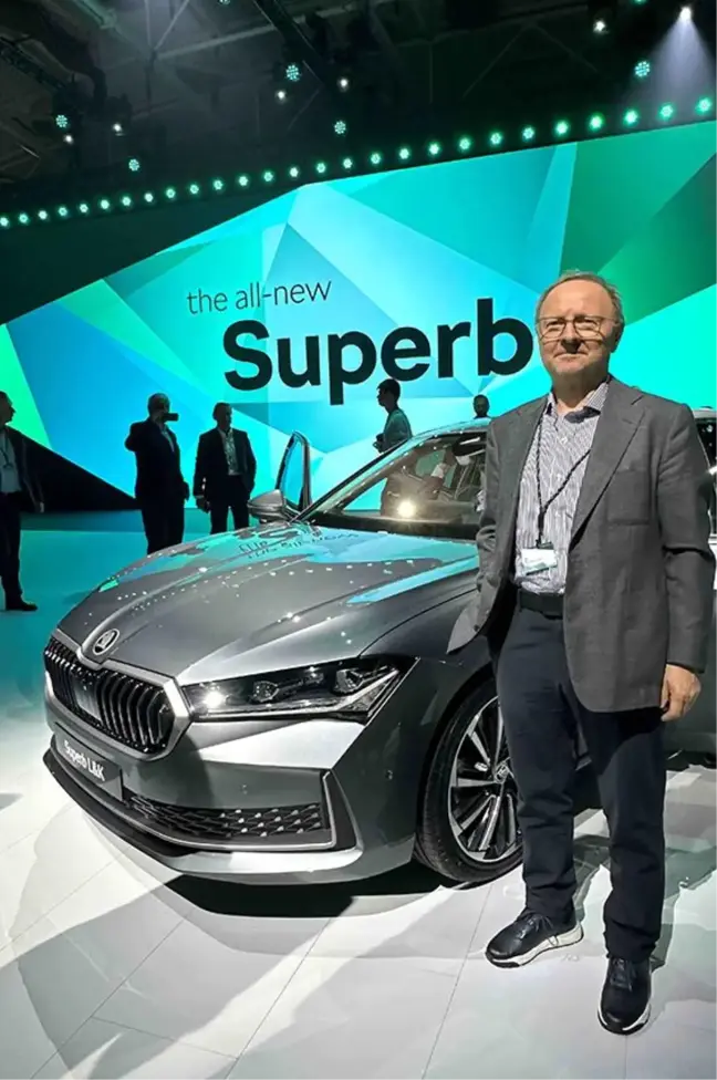 Yenilenen Skoda Superb ailesi tanıtıldı