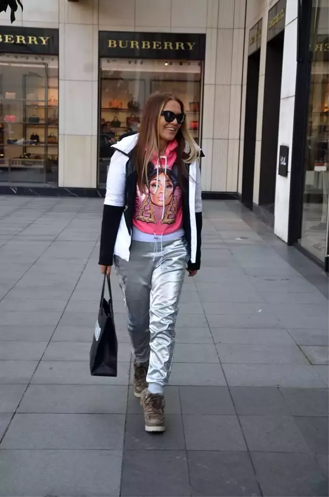 Demet Akalın: "Başka Özlem tanımıyorum"