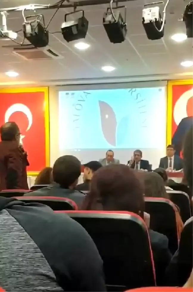 Rektörün, öğretim üyesine 'derhal lütfen dışarı çık' demesi tepki topladı